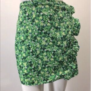 TOPSHOP Ruffle Mini Skirt, Green Meadow size 4 with side buttons
